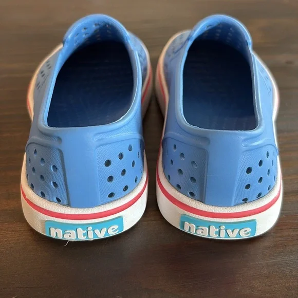 Native Miles shoes. J2. - Picture 4 of 6